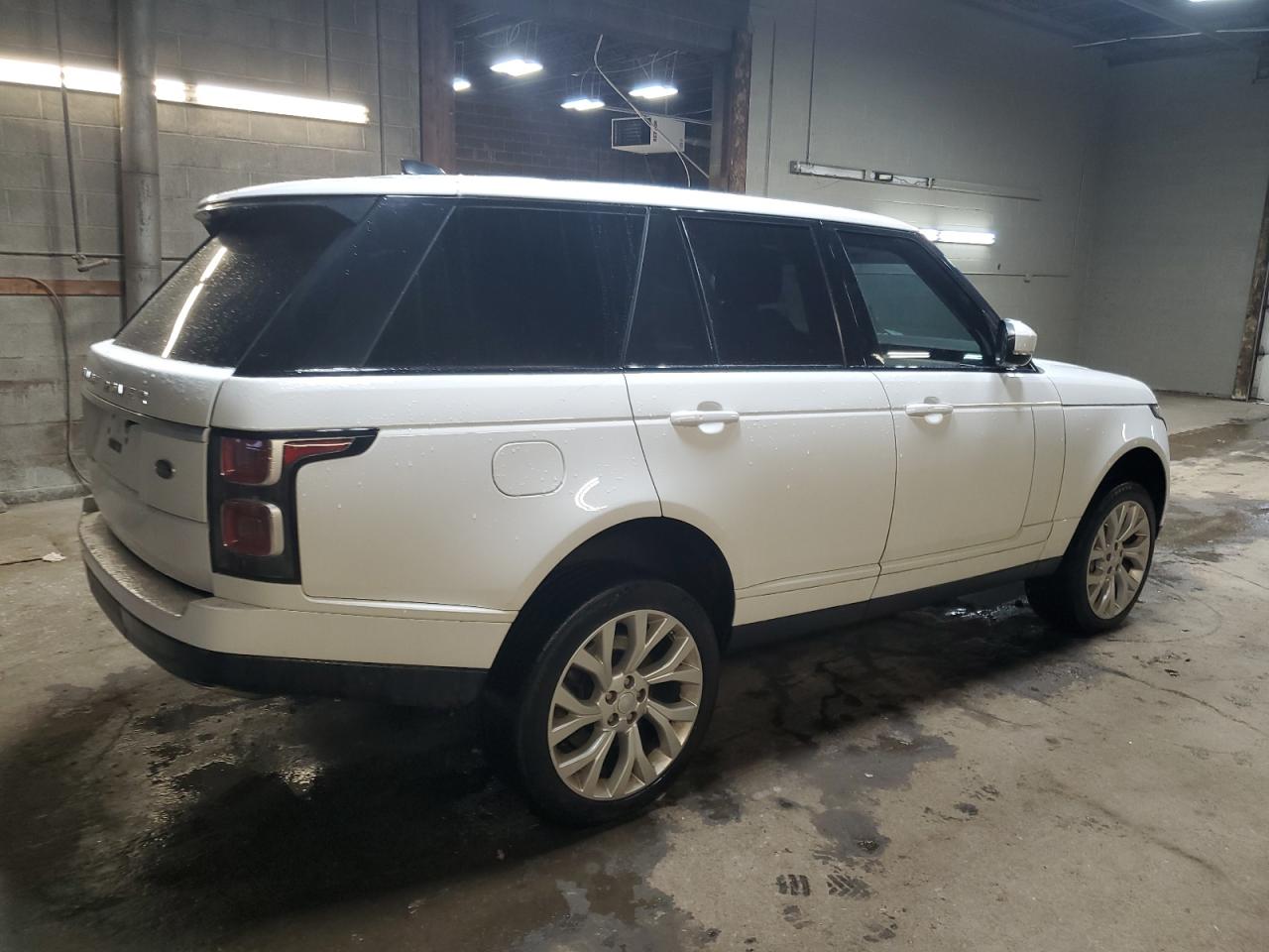 2018 Land Rover Range Rover VIN SALGS2REXJA382836 Copart auction photo, minor dent/scratches damage thumbnail 3