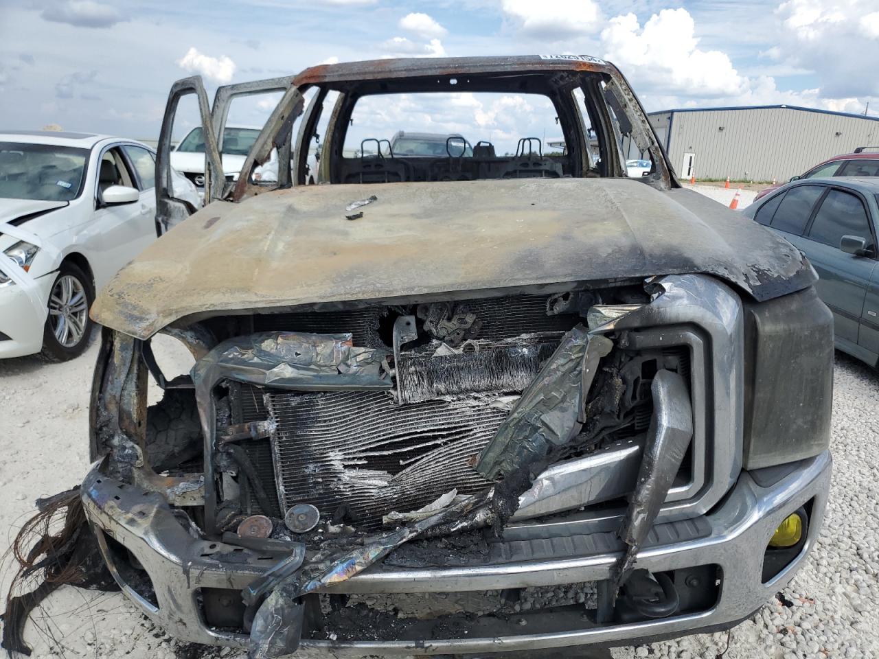 2011 Ford F250 VIN 1FT7W2ATXBEA18559 Copart auction photo, burn damage thumbnail 5