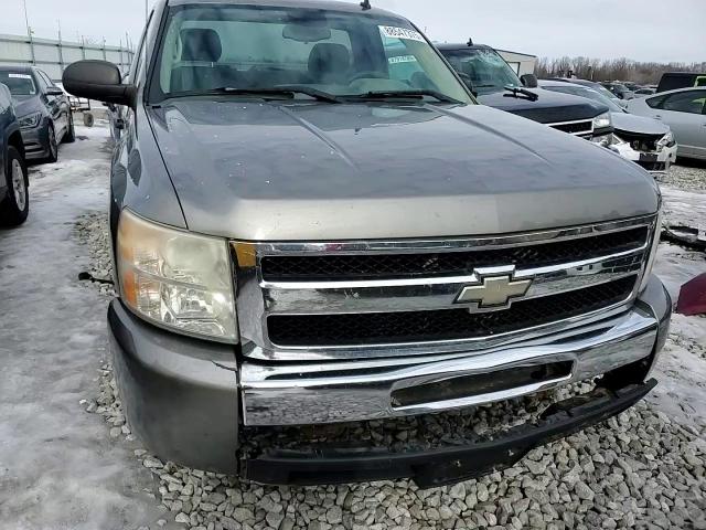 2009 Chevrolet Silverado VIN 1GCEC14X99Z237850 Copart auction photo, side / front end damage thumbnail 11