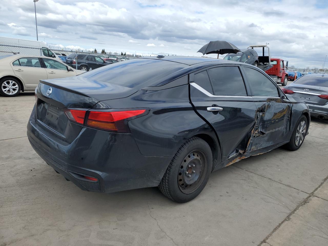 2019 Nissan Altima VIN 1N4BL4BV7KC179824 Copart auction photo, side / front end damage thumbnail 3