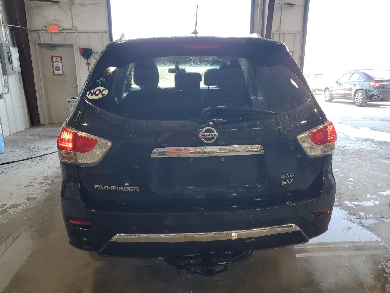 2016 Nissan Pathfinder VIN 5N1AR2MMXGC648615 Copart auction photo, hail / minor dent/scratches damage thumbnail 6