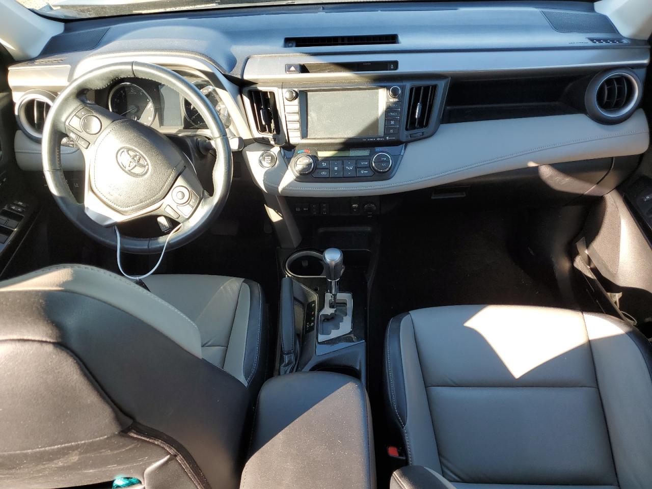 2016 Toyota RAV 4 VIN 2T3DFREV3GW460803 Copart auction photo, front end damage thumbnail 8