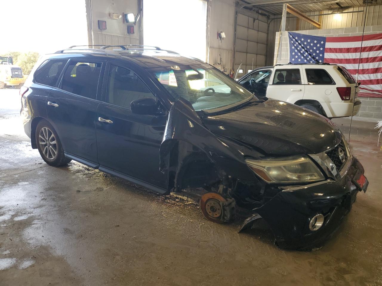 2015 Nissan Pathfinder VIN 5N1AR2MM7FC645962 Copart auction photo, front end / side damage thumbnail 4