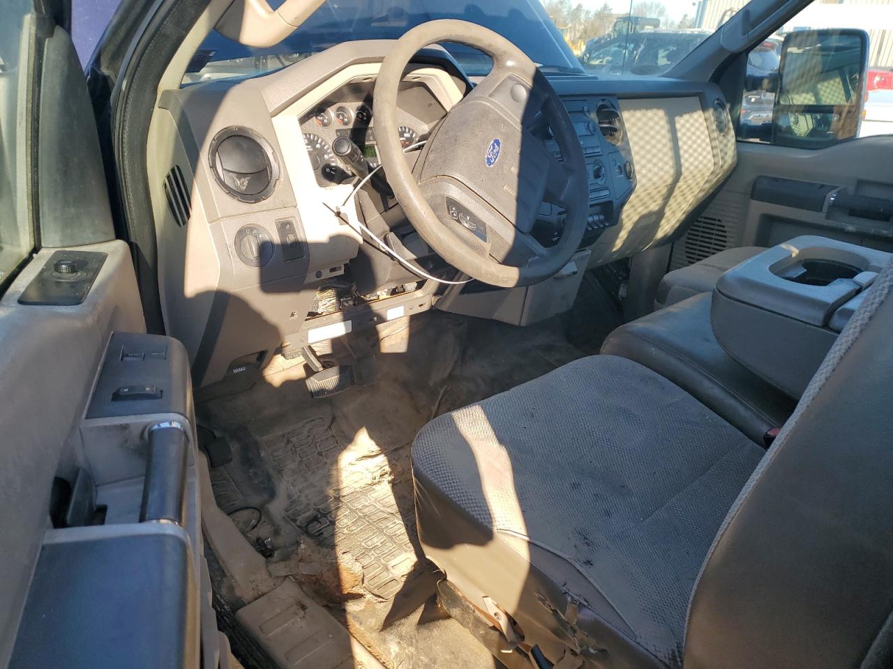 2008 Ford F250 VIN 1FTNF21528EE14809 Copart auction photo, mechanical / undercarriage damage thumbnail 8
