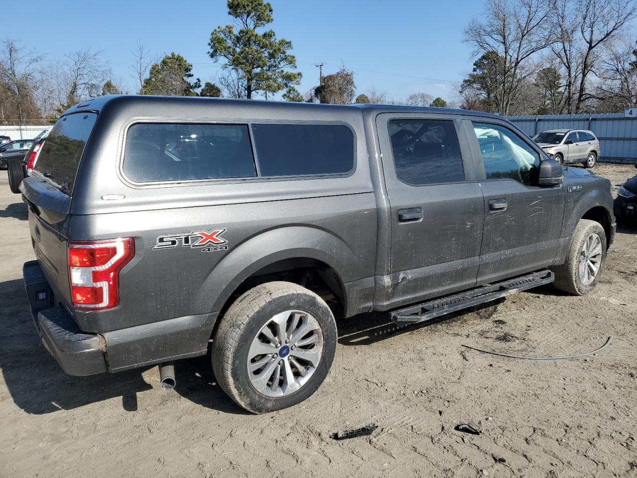 2018 Ford F-150 VIN 1FTEW1EPXJKD10436 Copart auction photo, minor dent/scratches damage thumbnail 3