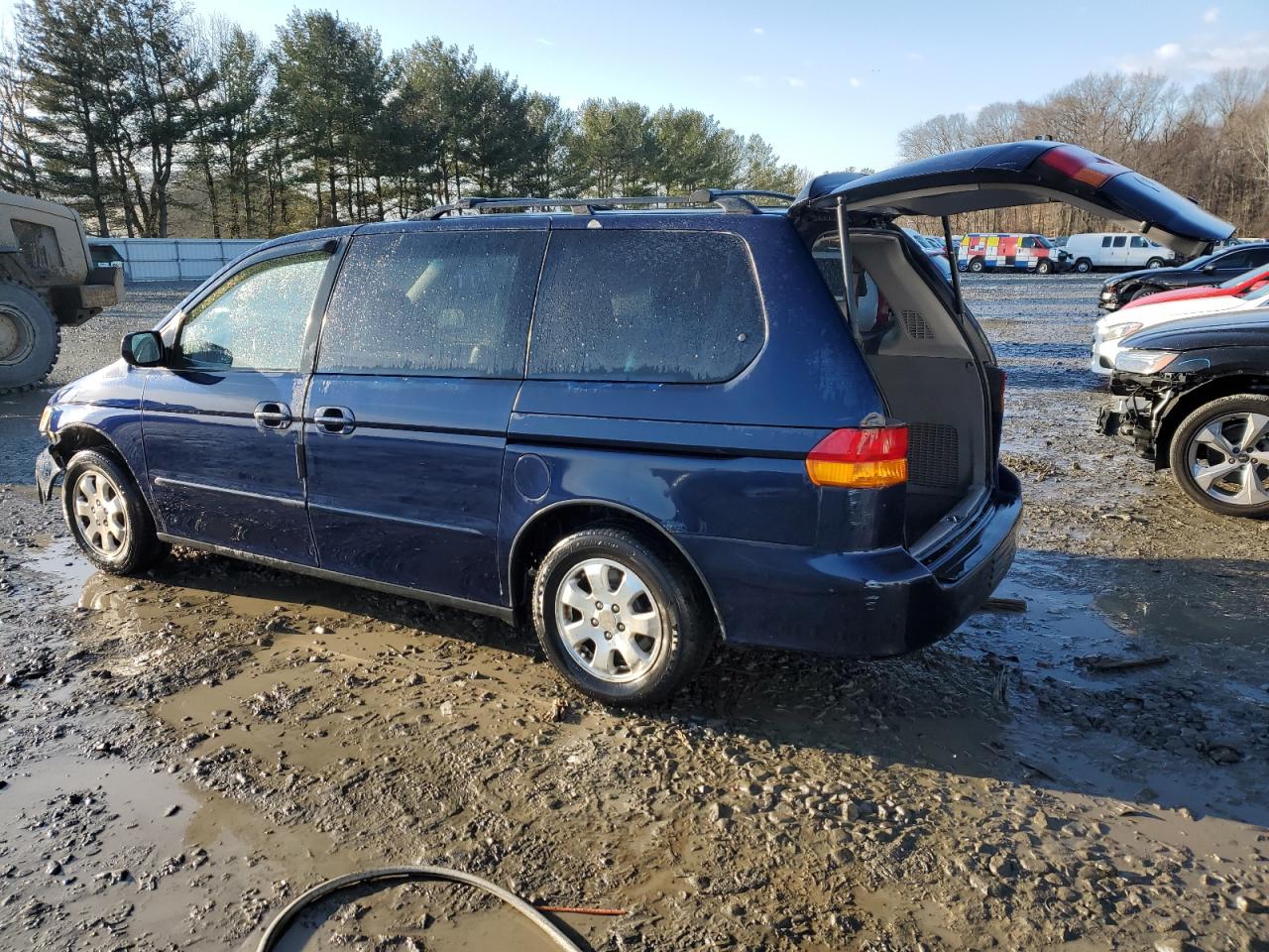 2003 Honda Odyssey VIN 5FNRL18023B100700 Copart auction photo, front end damage thumbnail 2