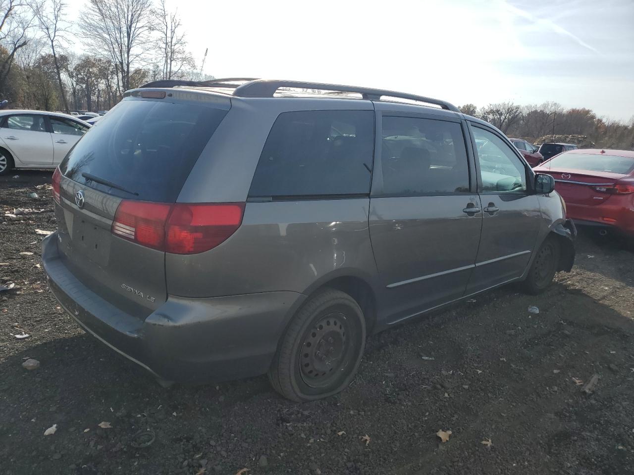 2004 Toyota Sienna VIN 5TDZA23C14S153768 Copart auction photo, front end / minor dent/scratches damage thumbnail 3