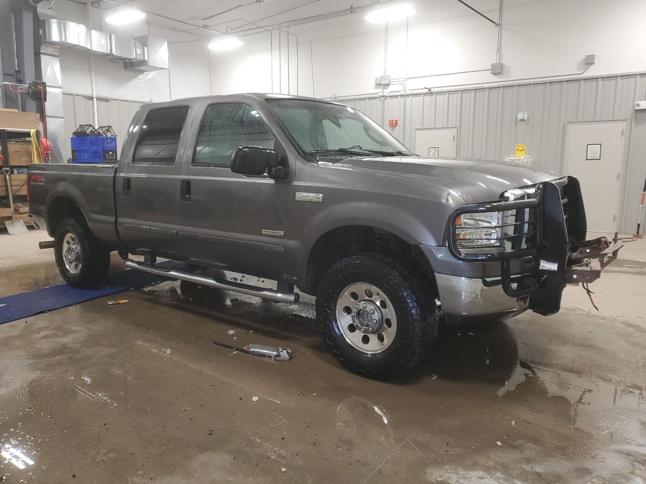 2006 Ford F250 VIN 1FTSW21P06EA82449 Copart auction photo, front end damage thumbnail 4