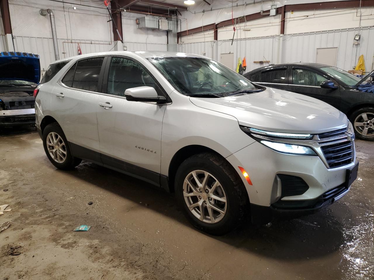 2022 Chevrolet Equinox VIN 3GNAXUEV6NL125713 Copart auction photo, side / rear end damage thumbnail 4