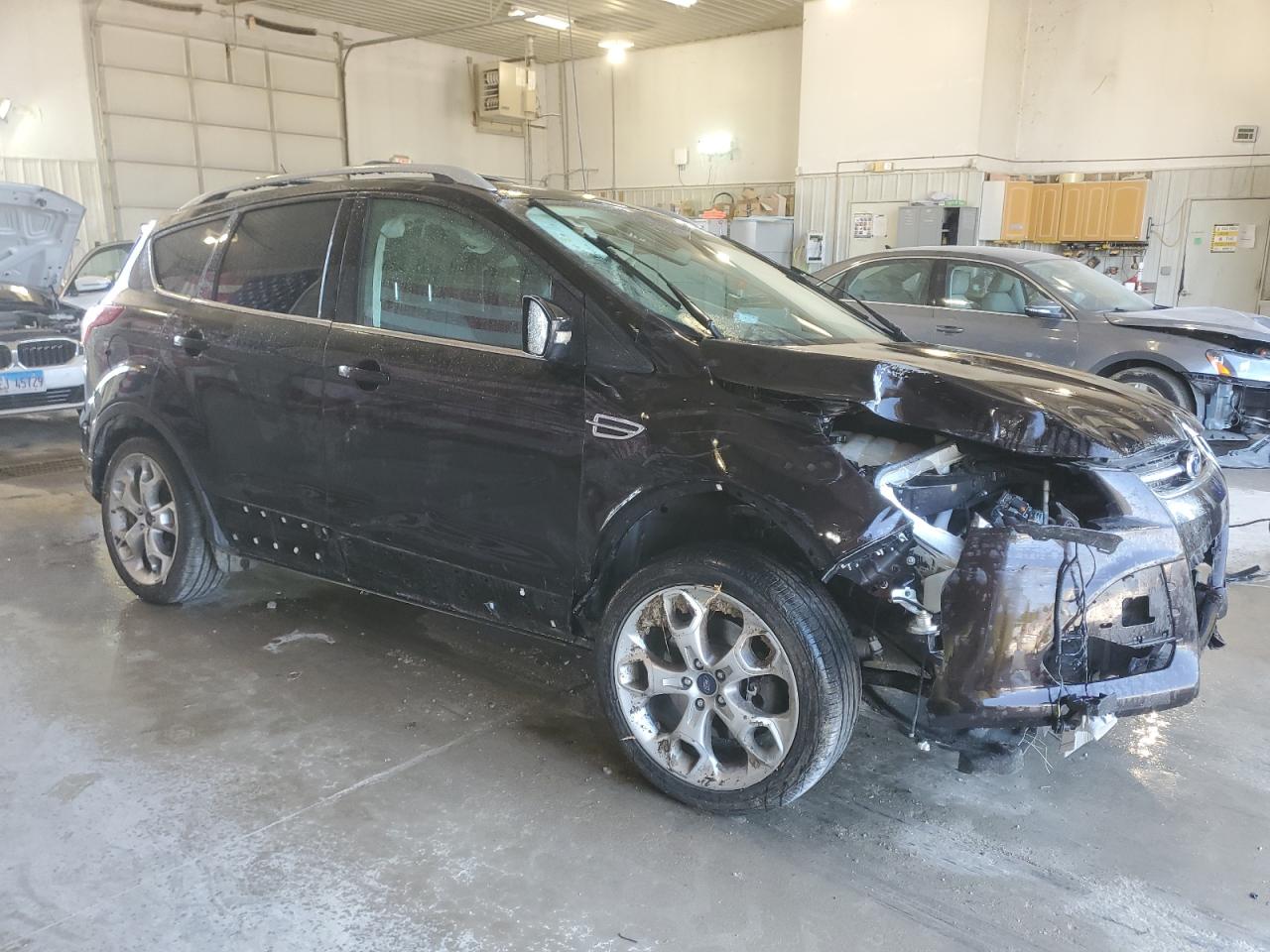 2013 Ford Escape VIN 1FMCU9J91DUD38164 Copart auction photo, front end / side damage thumbnail 4