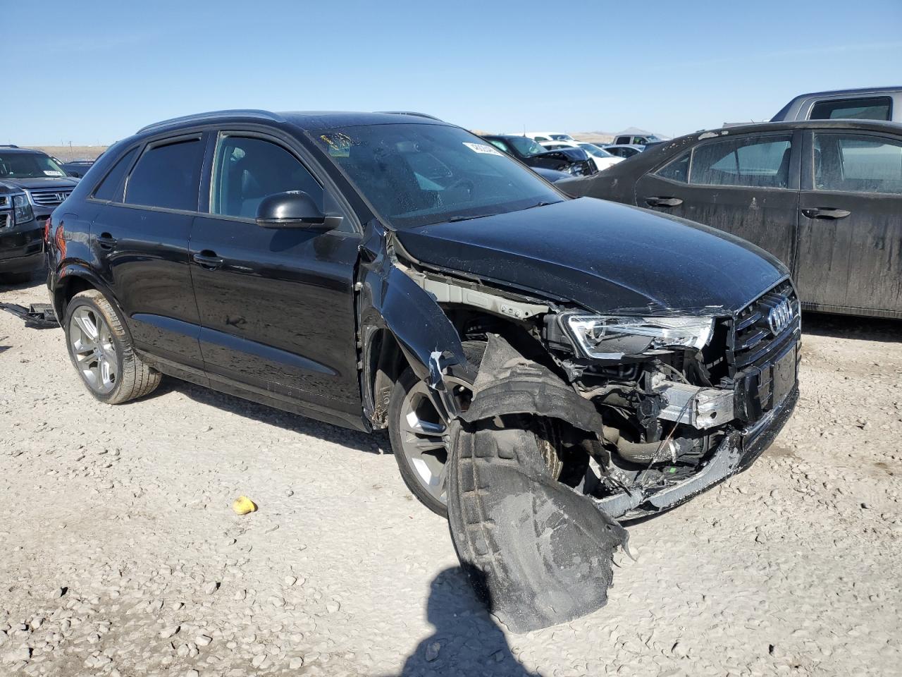 2018 Audi Q3 VIN WA1ECCFS2JR000659 Copart auction photo, side / front end damage thumbnail 4