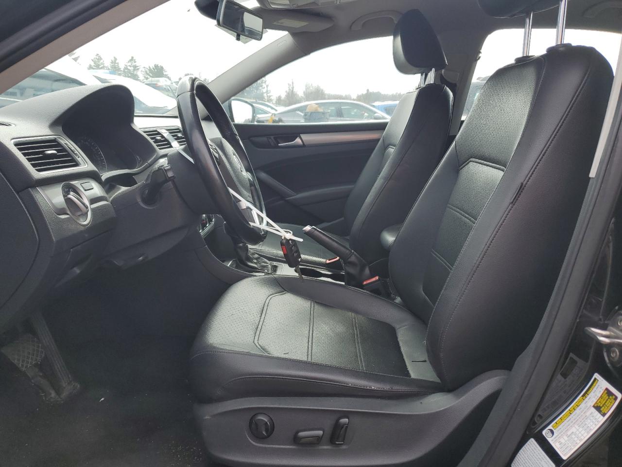 2015 Volkswagen Passat VIN 1VWAT7A36FC107314 Copart auction photo, front end damage thumbnail 7