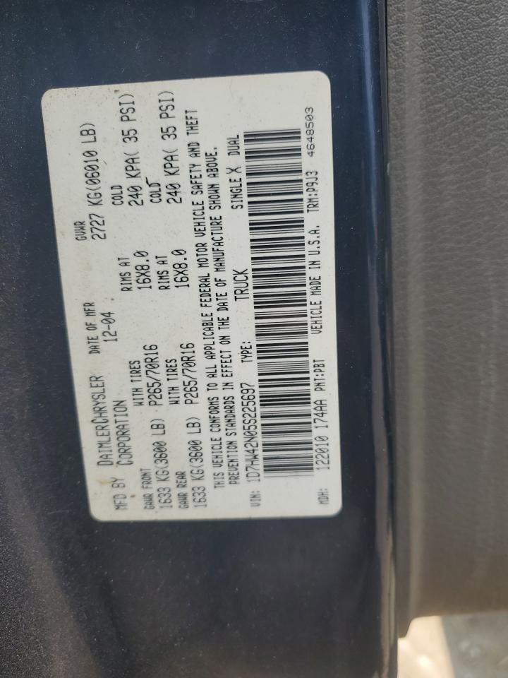 2005 Dodge Dakota VIN 1D7HW42N05S225697 Copart auction photo, rear end / minor dent/scratches damage thumbnail 12