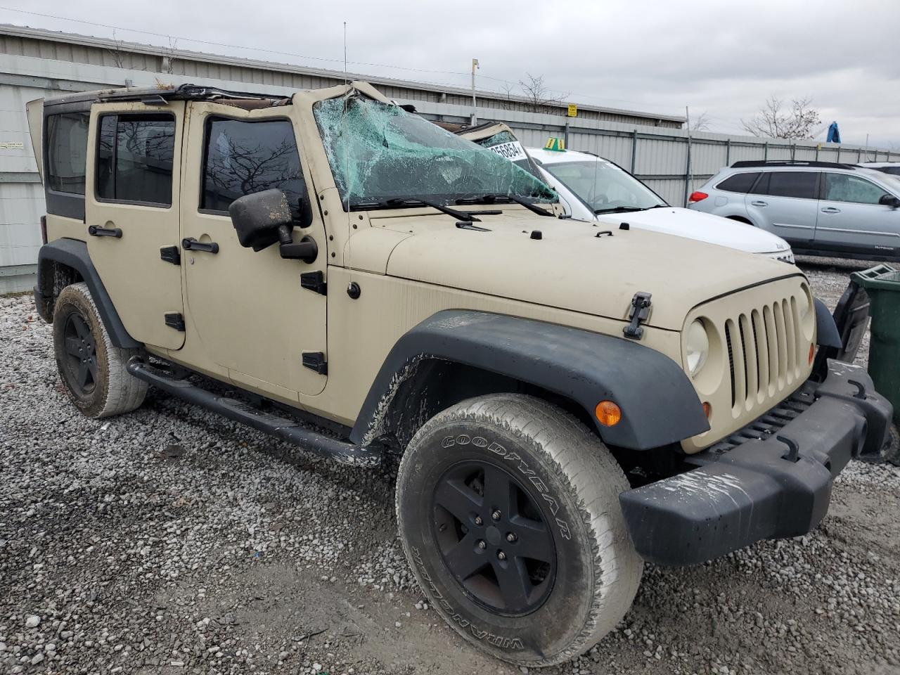 2013 Jeep Wrangler VIN 1C4BJWDG4DL677542 Copart auction photo, rollover damage thumbnail 4