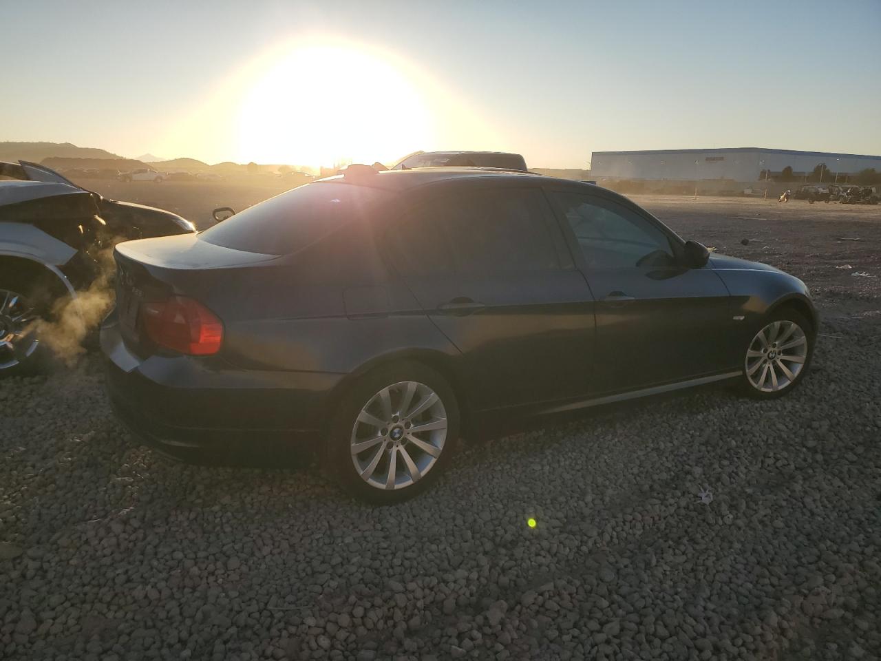 2011 BMW 3er VIN WBAPH7G5XBNM58309 Copart auction photo, side damage thumbnail 3