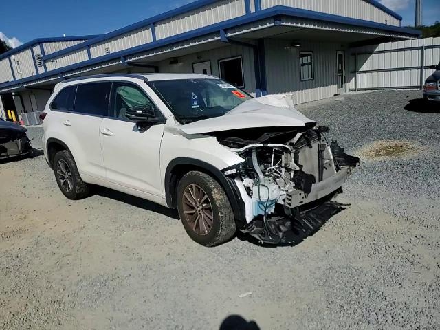 2018 Toyota Highlander VIN 5TDKZRFH1JS538754 Copart auction photo, front end / side damage thumbnail 11