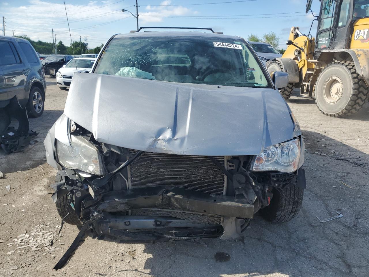 2014 Dodge Caravan VIN 2C4RDGCGXER323028 Copart auction photo, front end / minor dent/scratches damage thumbnail 5