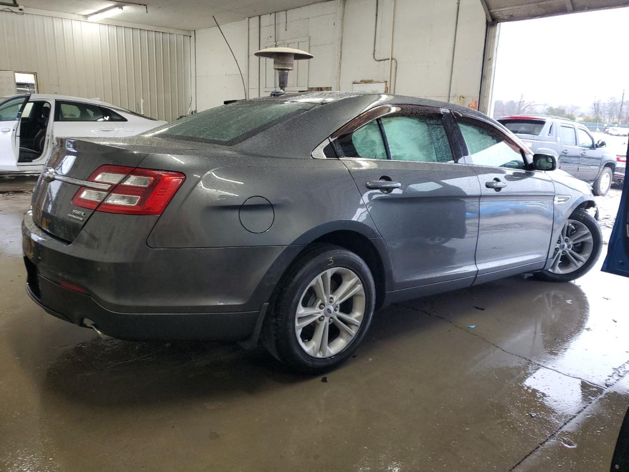 2018 Ford Taurus VIN 1FAHP2E85JG103941 Copart auction photo, all over / undercarriage damage thumbnail 3