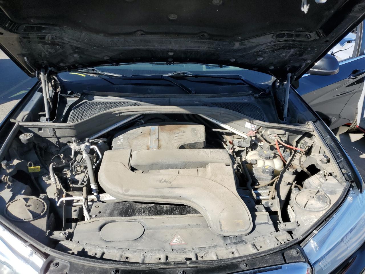 2016 BMW X5 VIN 5UXKT0C59G0S74989 Copart auction photo, minor dent/scratches damage thumbnail 11