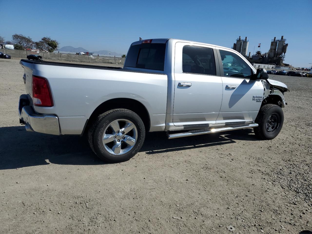 2019 RAM 1500 VIN 1C6RR6LT7KS563583 Copart auction photo, front end damage thumbnail 3