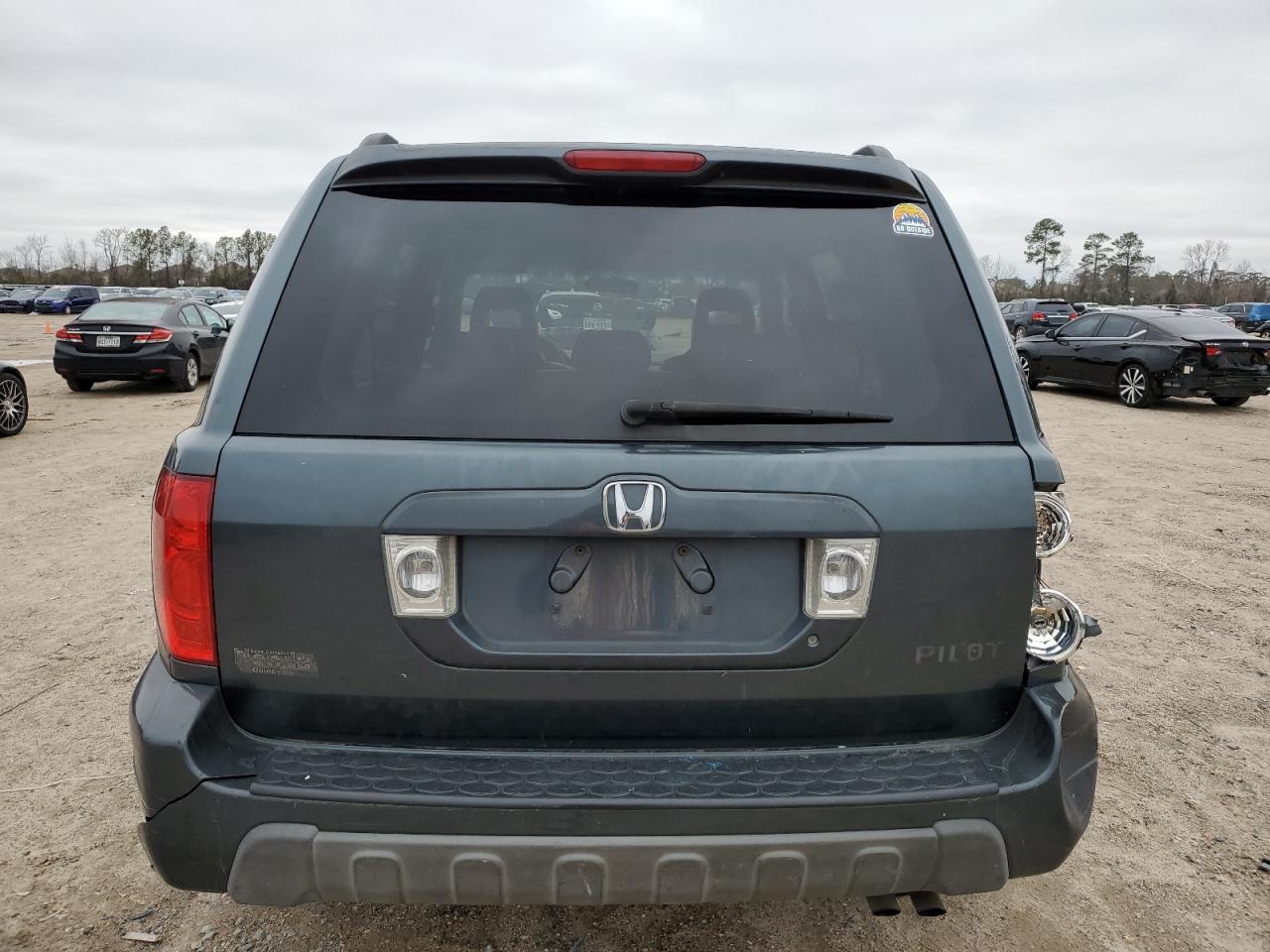 2004 Honda Pilot VIN 5FNYF18614B006008 Copart auction photo, front end / side damage thumbnail 6
