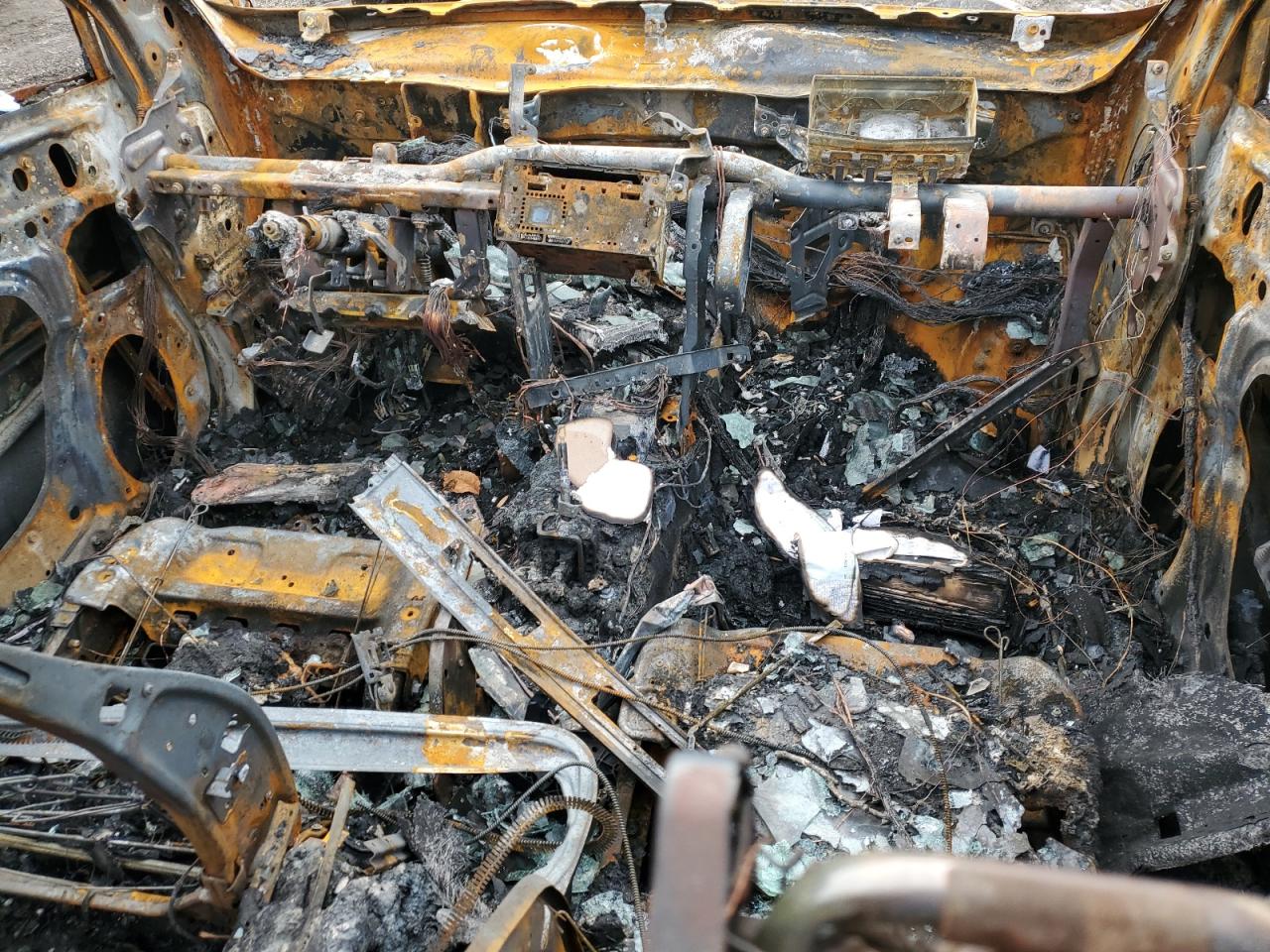 2015 Subaru Forester VIN JF2SJADCXFH810943 Copart auction photo, burn damage thumbnail 8