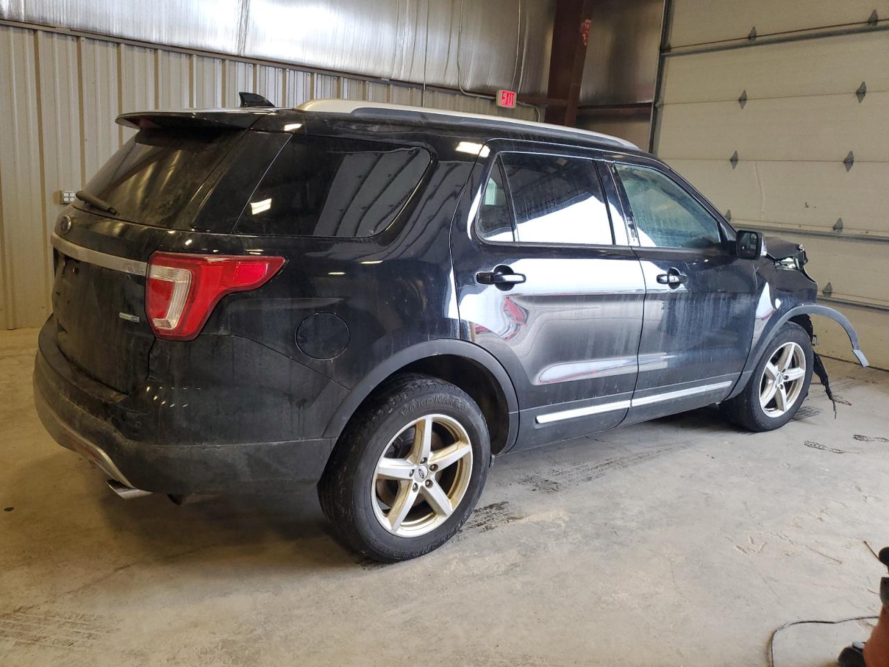 2016 Ford Explorer VIN 1FM5K8DH2GGB45374 Copart auction photo, front end damage thumbnail 3
