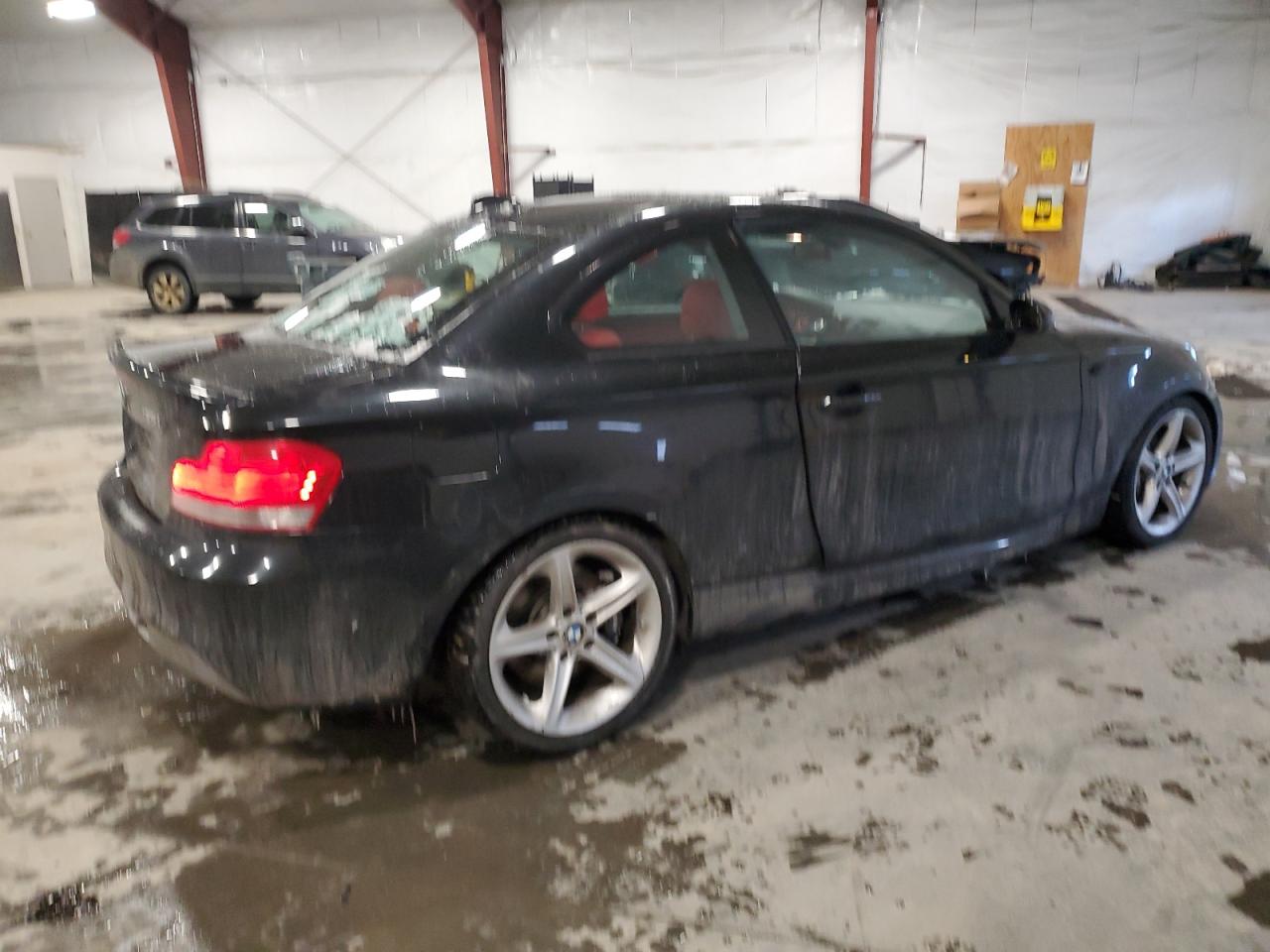 2008 BMW 1er VIN WBAUC73588VF24553 Copart auction photo, all over / undercarriage damage thumbnail 3