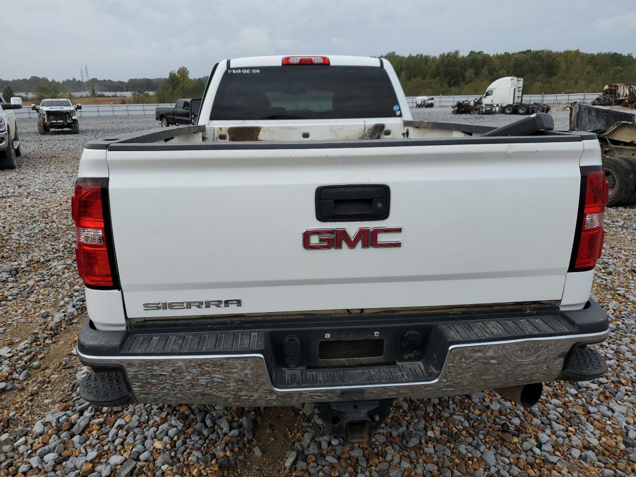 2016 GMC Sierra VIN 1GT42VC89GF213014 Copart auction photo, side / rear end damage thumbnail 6