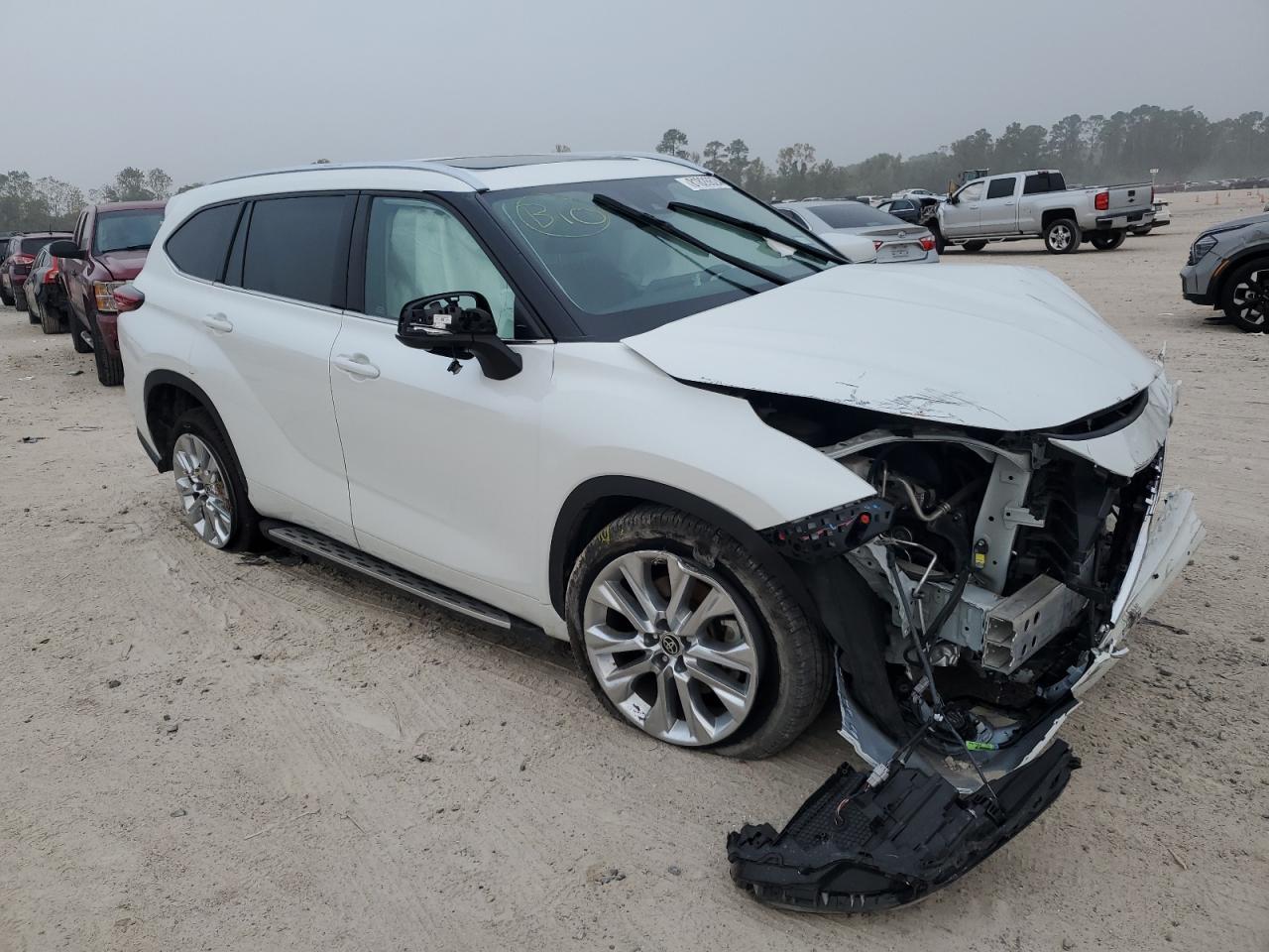 2022 Toyota Highlander VIN 5TDYZRAH5NS098920 Copart auction photo, front end / side damage thumbnail 4