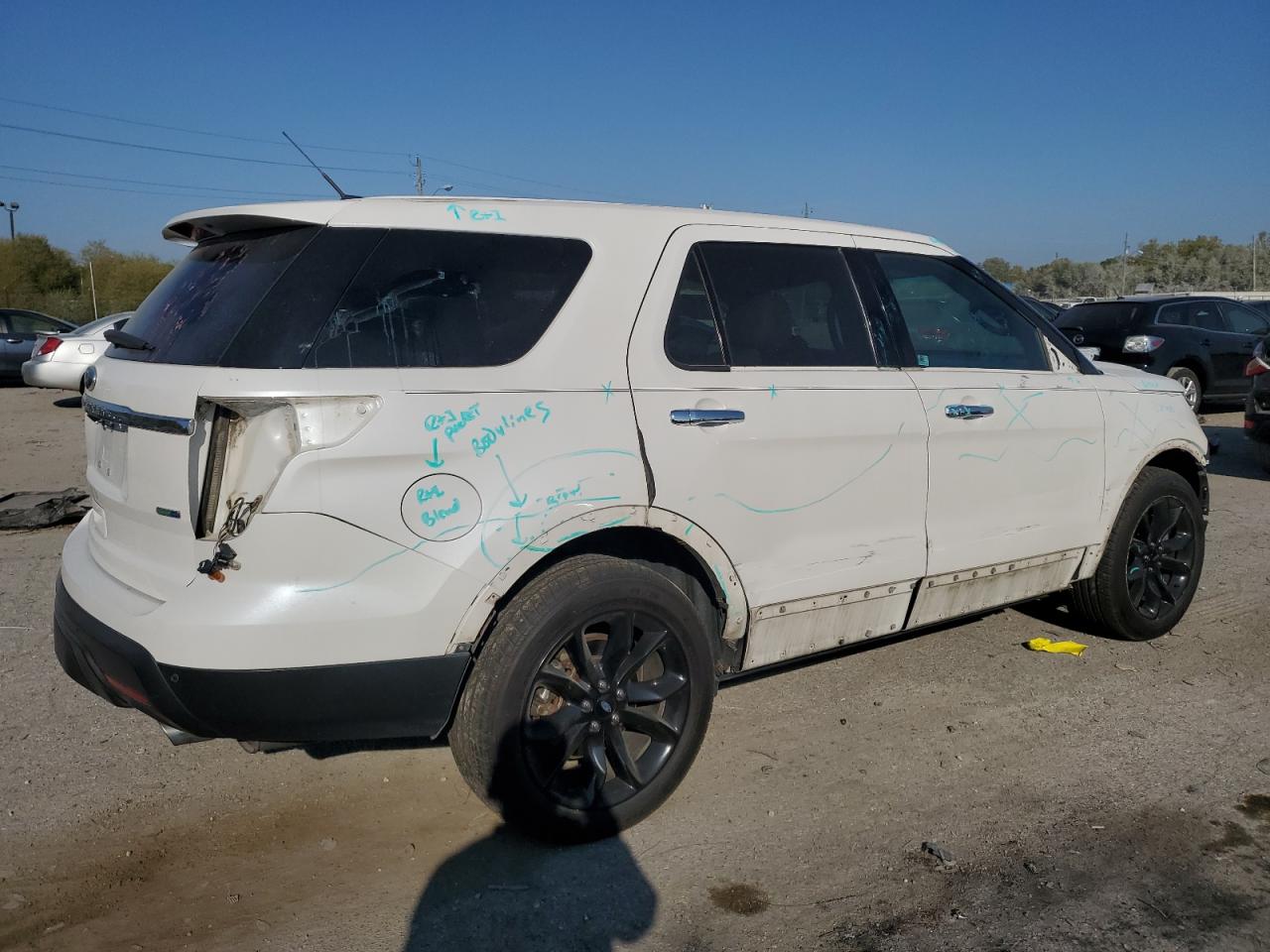 2013 Ford Explorer VIN 1FM5K8D82DGA49921 Copart auction photo, all over / rear end damage thumbnail 3