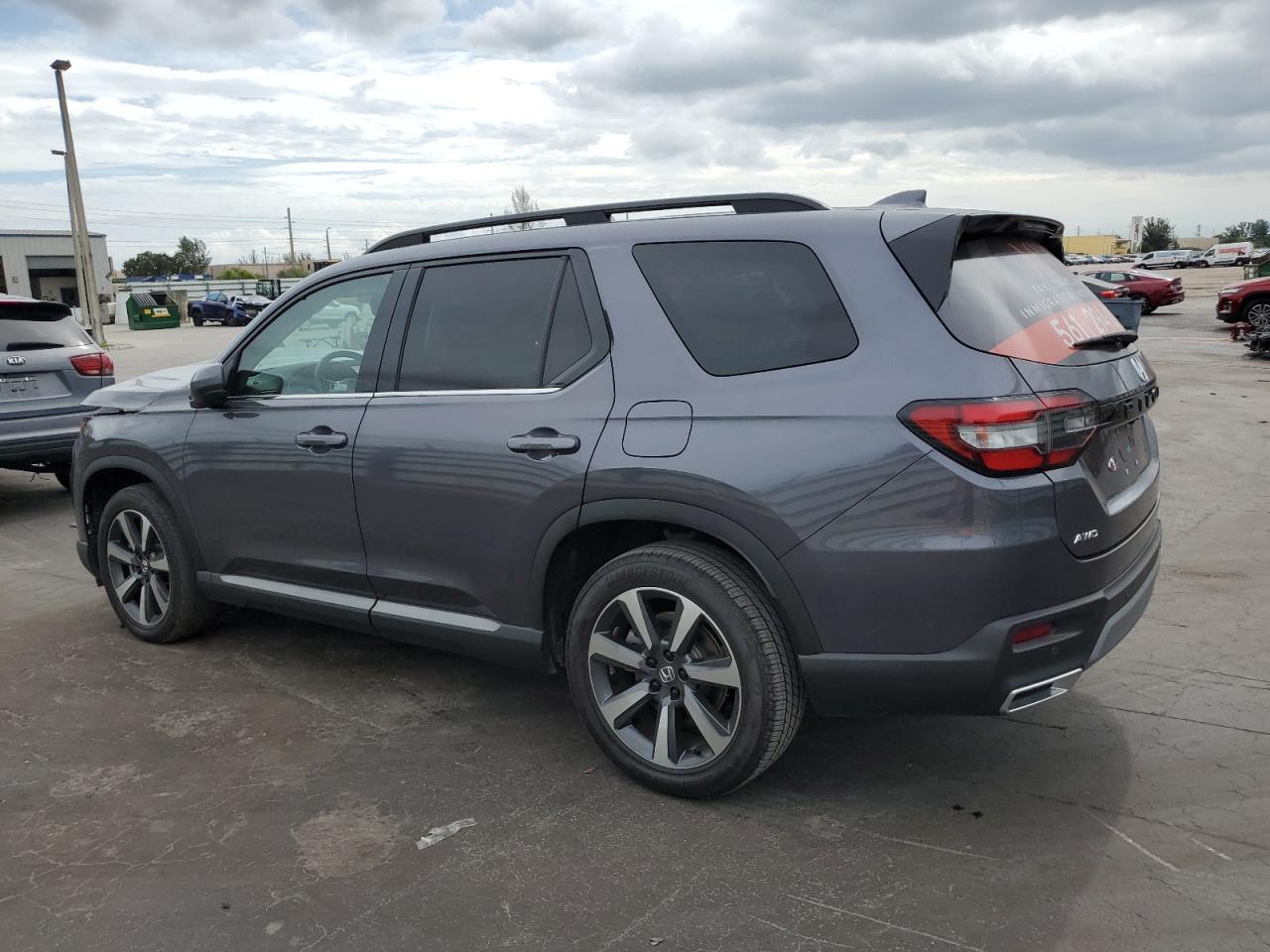 2024 Honda Pilot VIN 5FNYG1H87RB005922 Copart auction photo, front end damage thumbnail 2