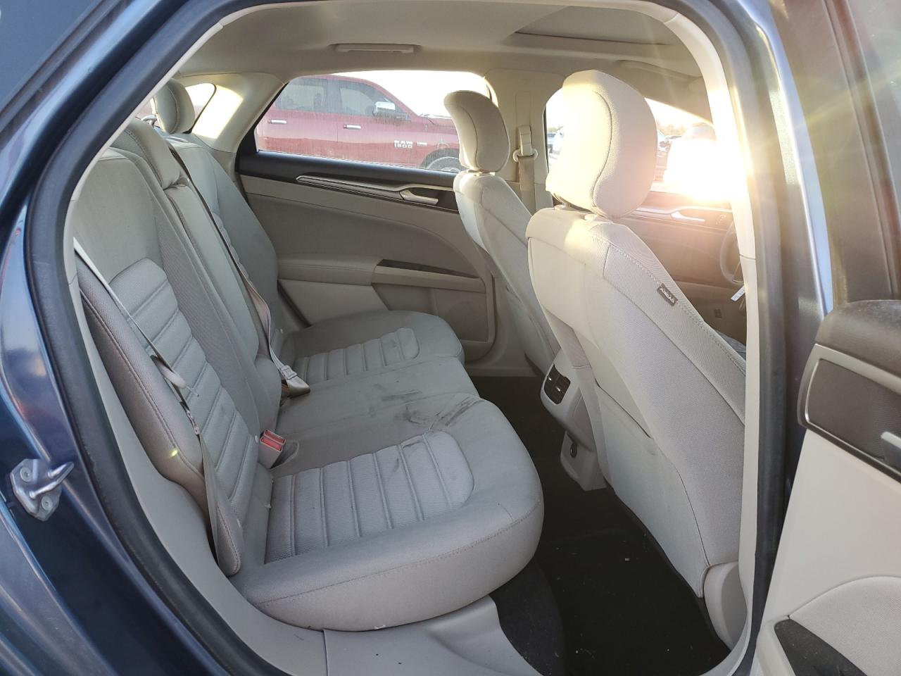 2019 Ford Fusion VIN 3FA6P0LU6KR206596 Copart auction photo, rear end / side damage thumbnail 10
