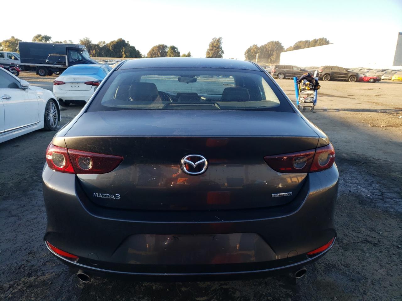 2021 Mazda 3 VIN JM1BPABL3M1331138 Copart auction photo, normal wear damage thumbnail 6