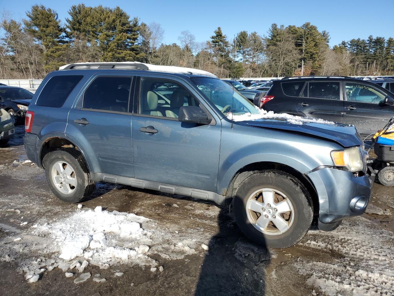 2010 Ford Escape VIN 1FMCU9DG2AKC67929 Copart auction photo, front end damage thumbnail 4
