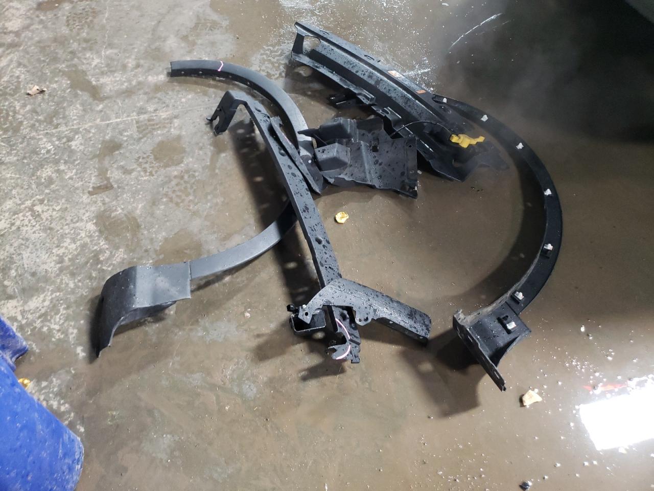 2019 Ford Escape VIN 1FMCU0GD9KUB75817 Copart auction photo, front end damage thumbnail 12
