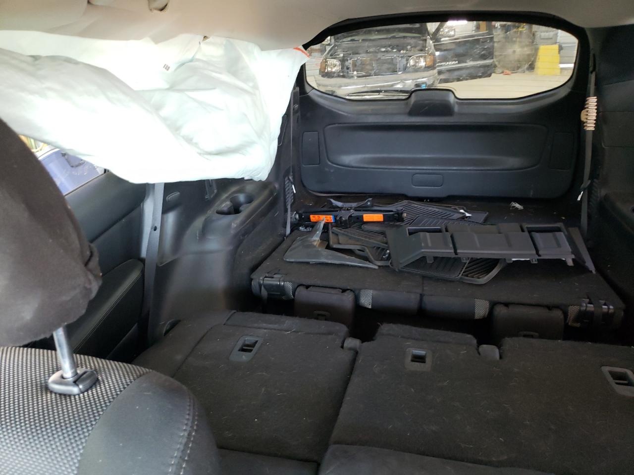 2019 Nissan Pathfinder VIN 5N1DR2MM6KC649069 Copart auction photo, rear end / minor dent/scratches damage thumbnail 10