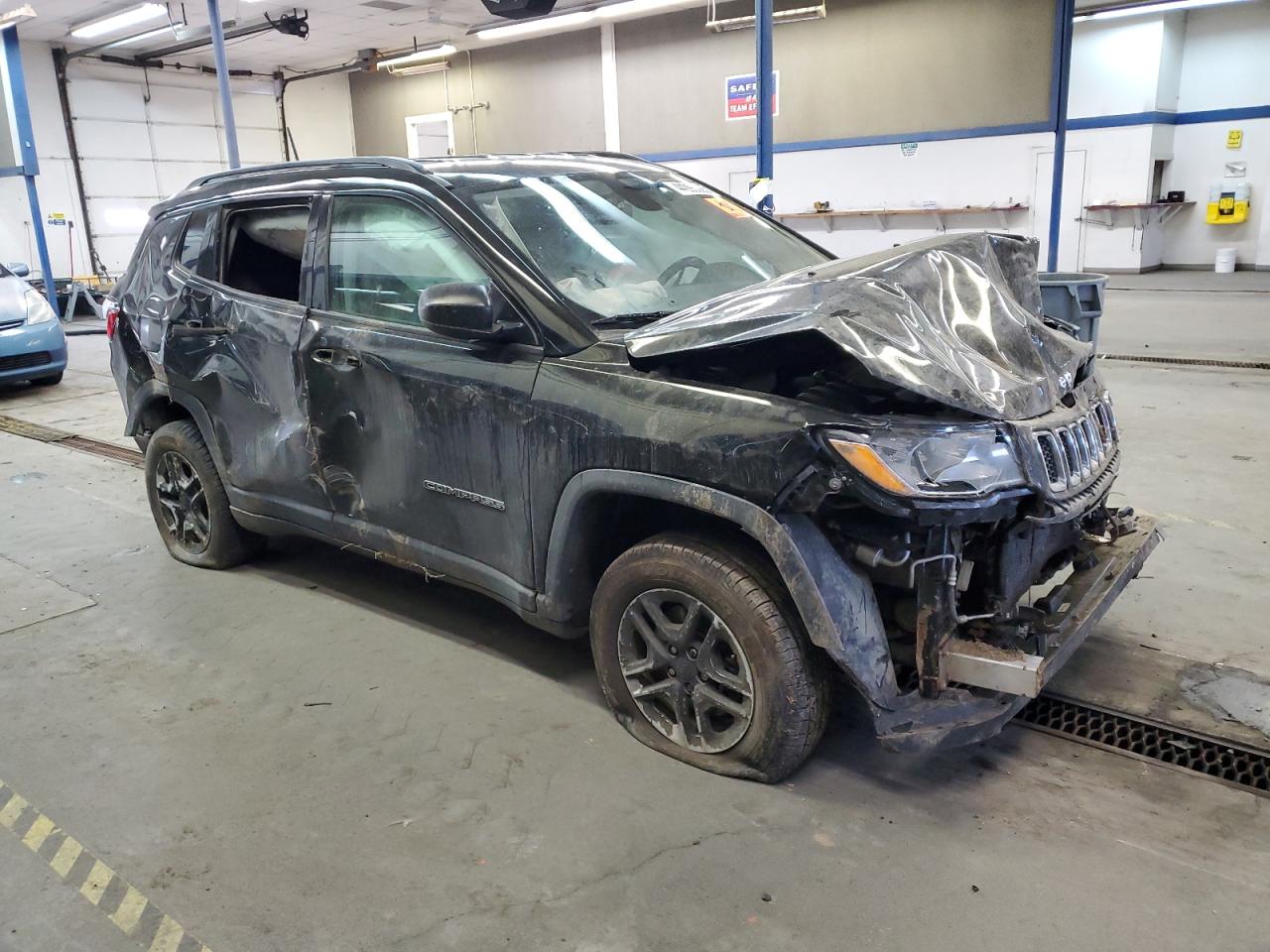 2018 Jeep Compass VIN 3C4NJDAB3JT326017 Copart auction photo, all over / undercarriage damage thumbnail 4