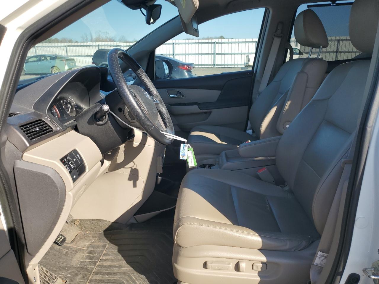 2016 Honda Odyssey VIN 5FNRL5H65GB148824 Copart auction photo, side / front end damage thumbnail 7