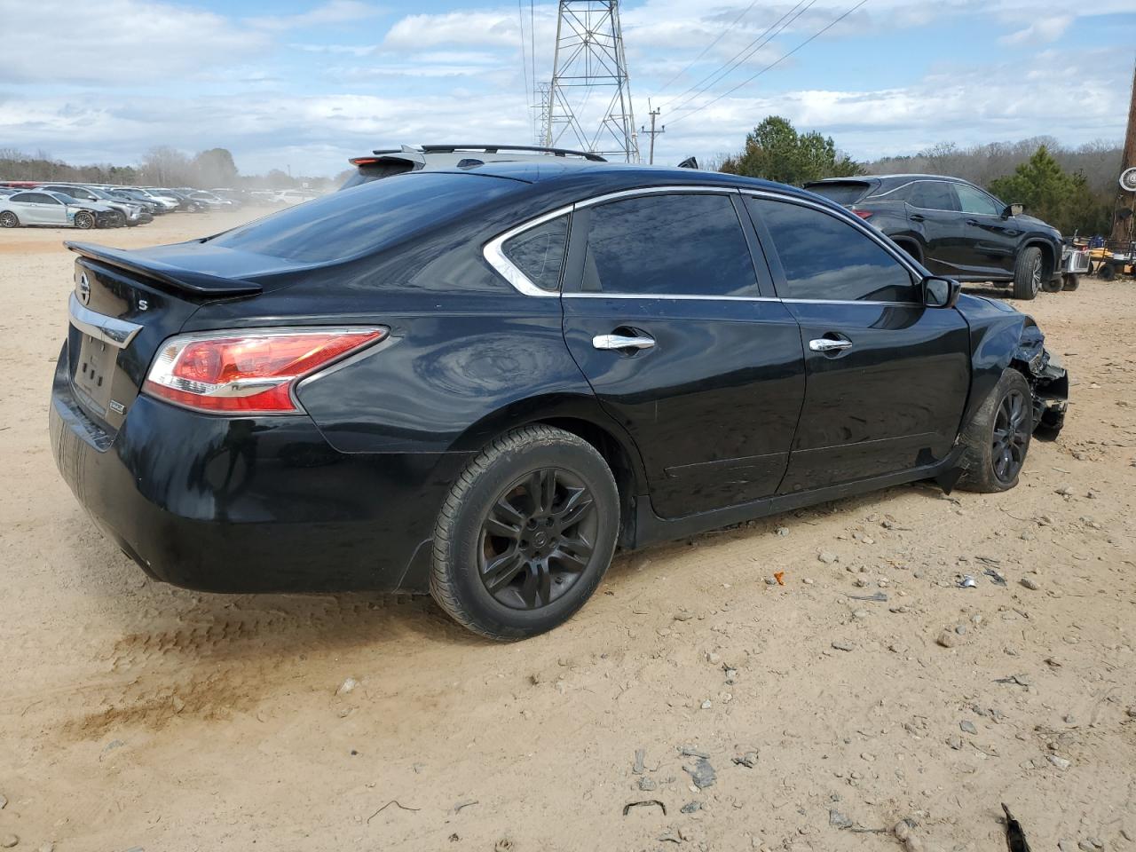 2015 Nissan Altima VIN 1N4AL3AP4FN917663 Copart auction photo, front end damage thumbnail 3