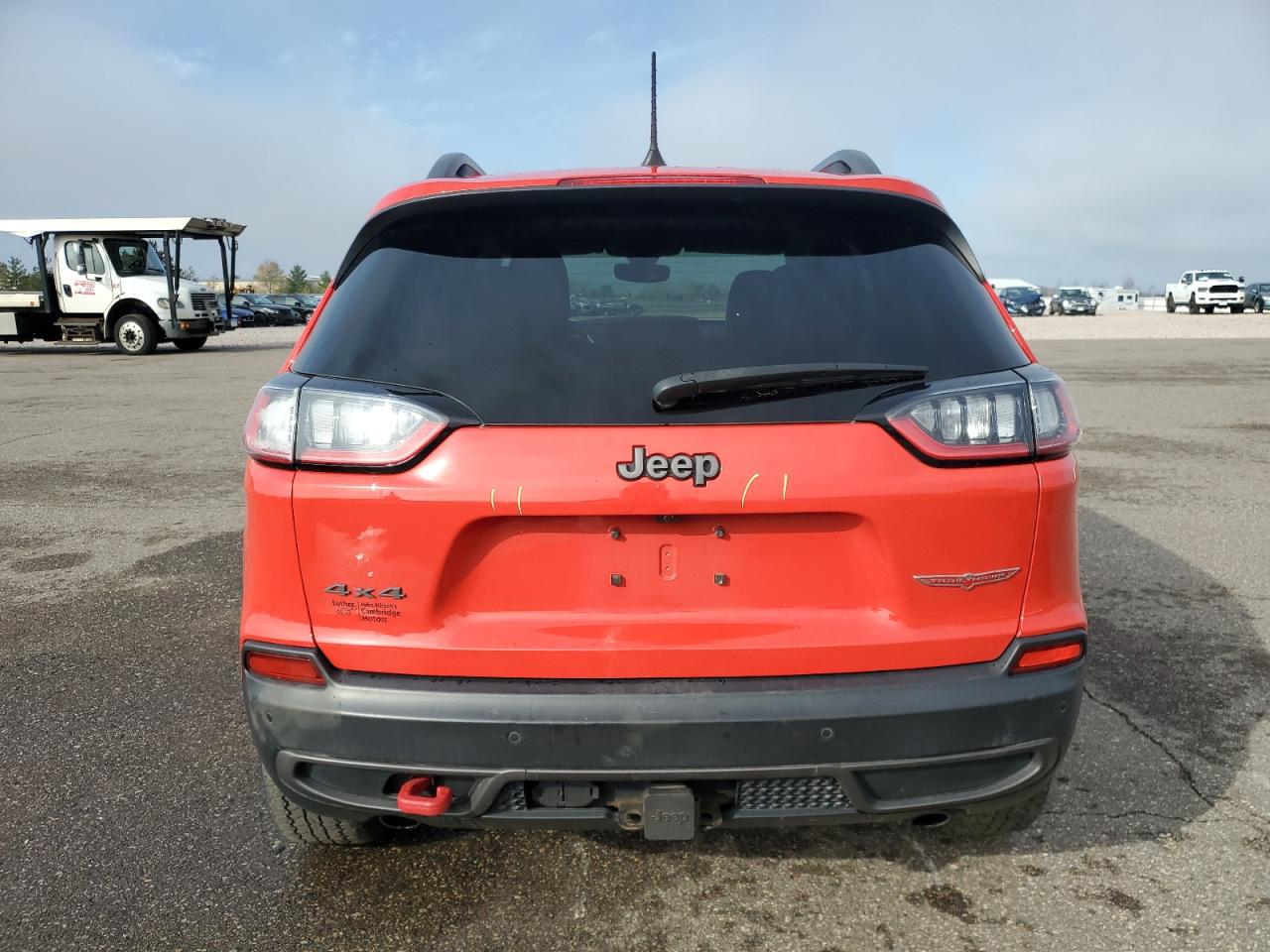 2019 Jeep Cherokee VIN 1C4PJMBX2KD424773 Copart auction photo, front end damage thumbnail 6