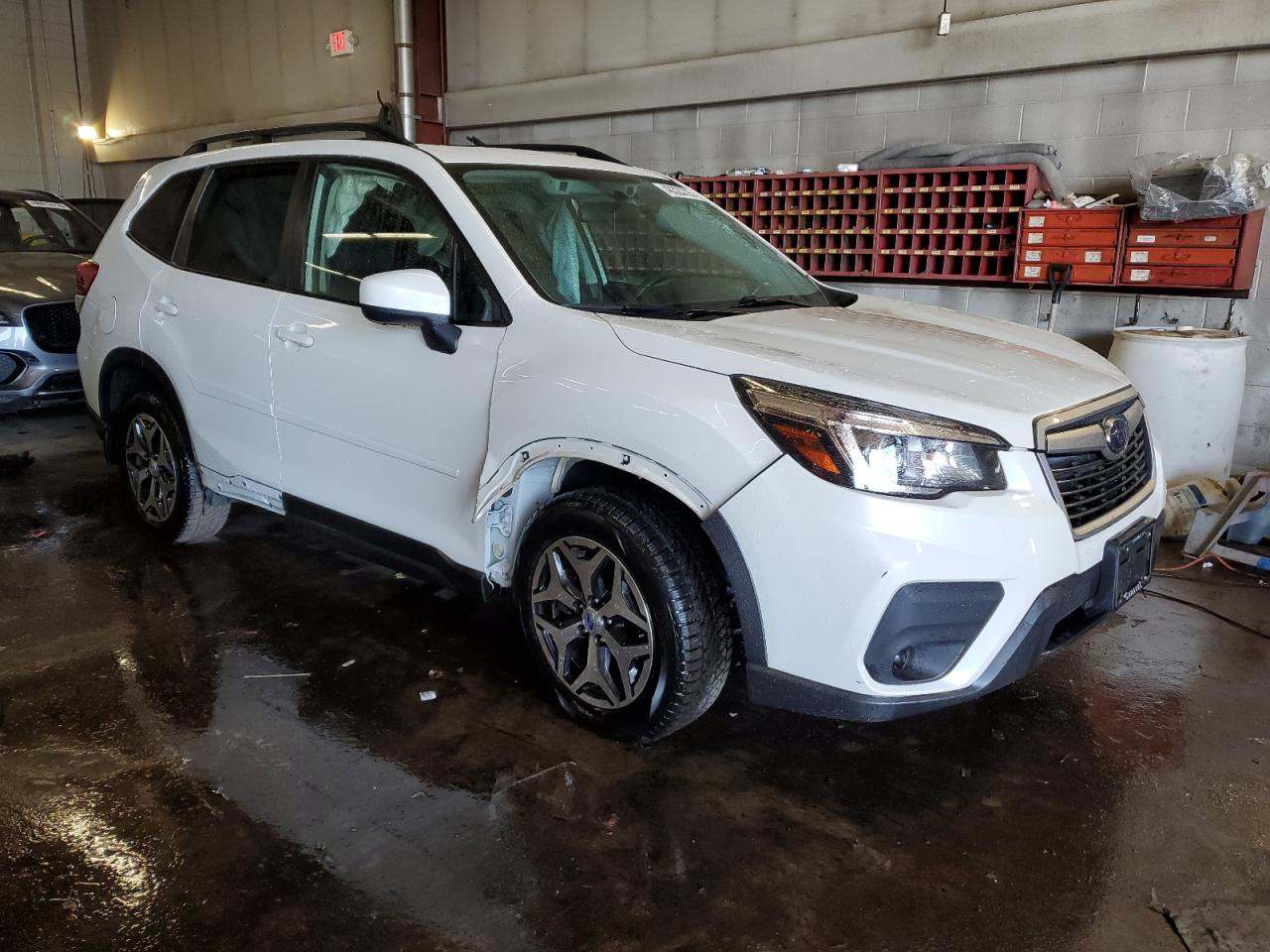 2019 Subaru Forester VIN JF2SKAGC0KH515224 Copart auction photo, front end damage thumbnail 4