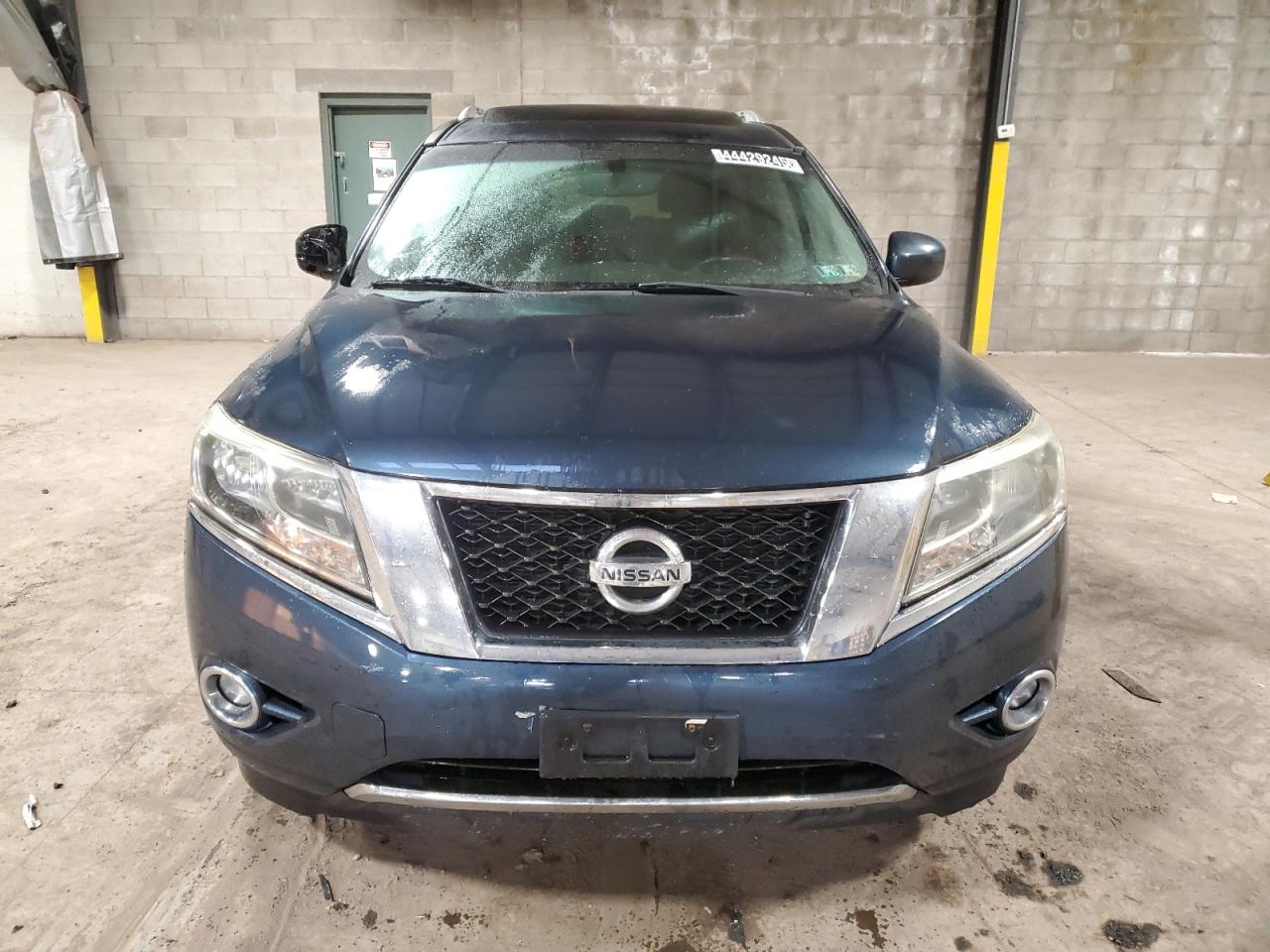 2013 Nissan Pathfinder VIN 5N1AR2MMXDC676166 Copart auction photo, minor dent/scratches damage thumbnail 5