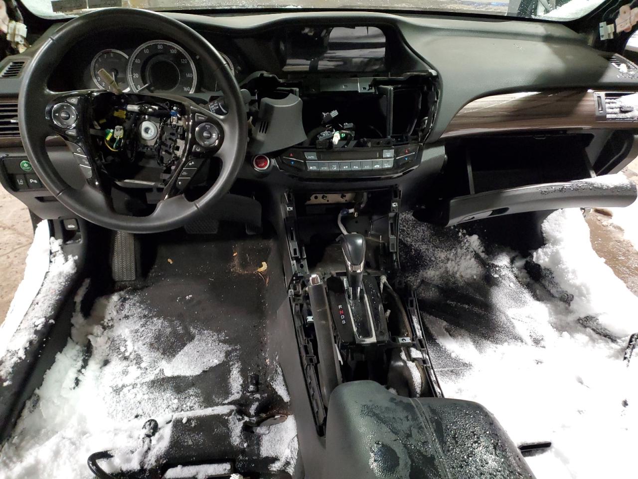 2016 Honda Accord VIN 1HGCR3F96GA008121 Copart auction photo, stripped damage thumbnail 8