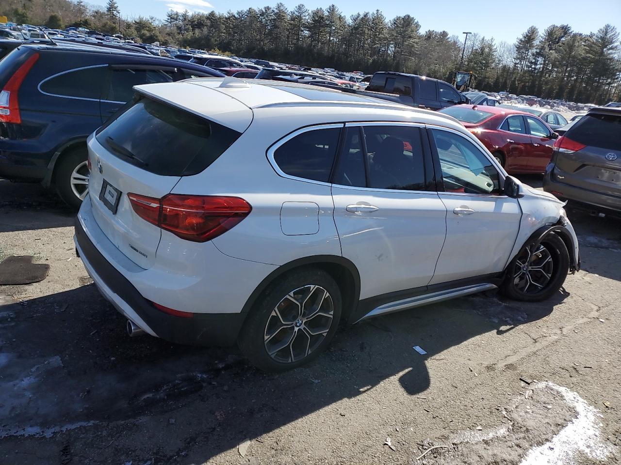 2020 BMW X1 VIN WBXJG9C01L5P56897 Copart auction photo, front end damage thumbnail 3