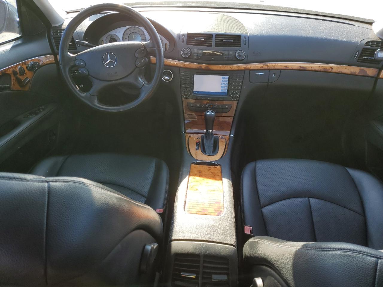 2007 Mercedes-Benz E-klasse VIN WDBUF56X57B115983 Copart auction photo, front end damage thumbnail 8