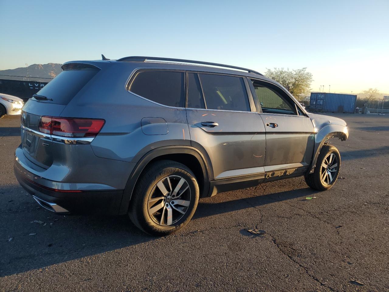 2021 Volkswagen Atlas VIN 1V2LP2CA2MC589404 Copart auction photo, front end damage thumbnail 3