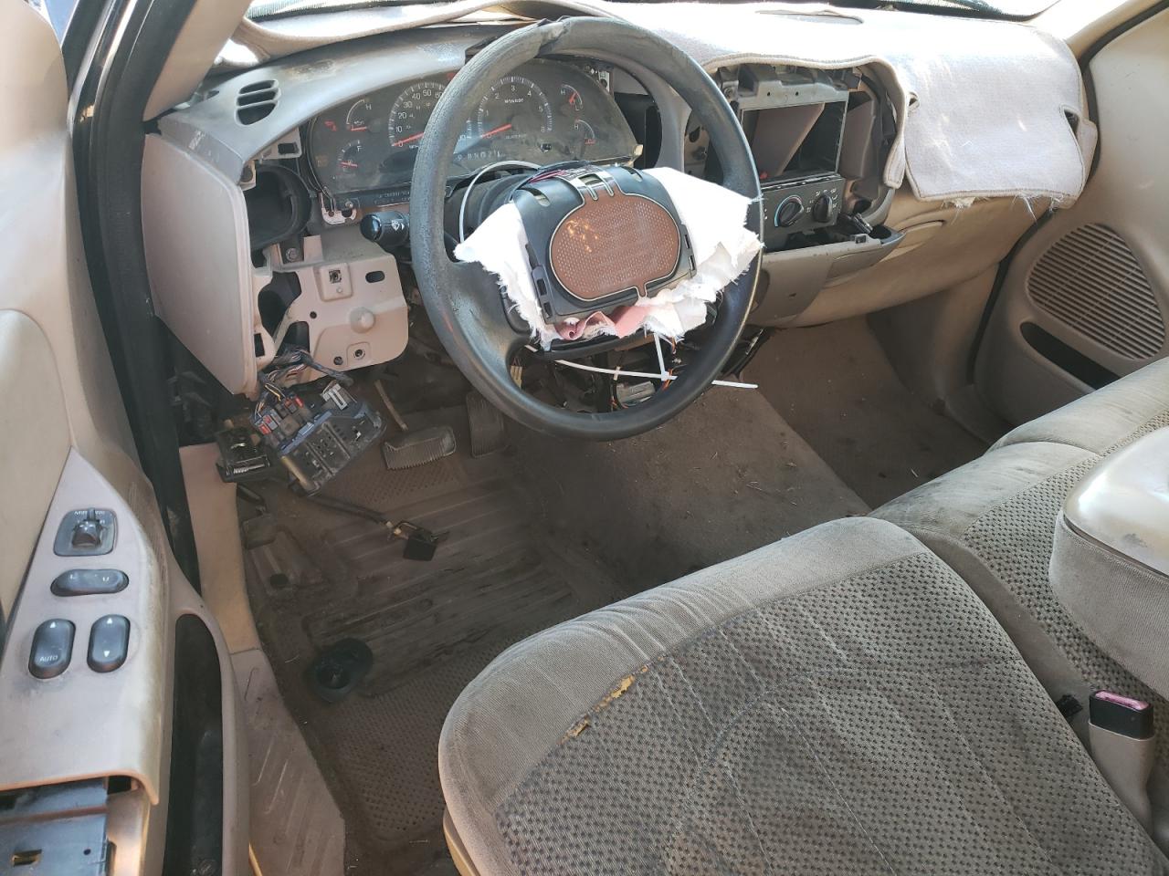 1999 Ford F-150 VIN 1FTRX17L9XNA53124 Copart auction photo, front end / undercarriage damage thumbnail 8