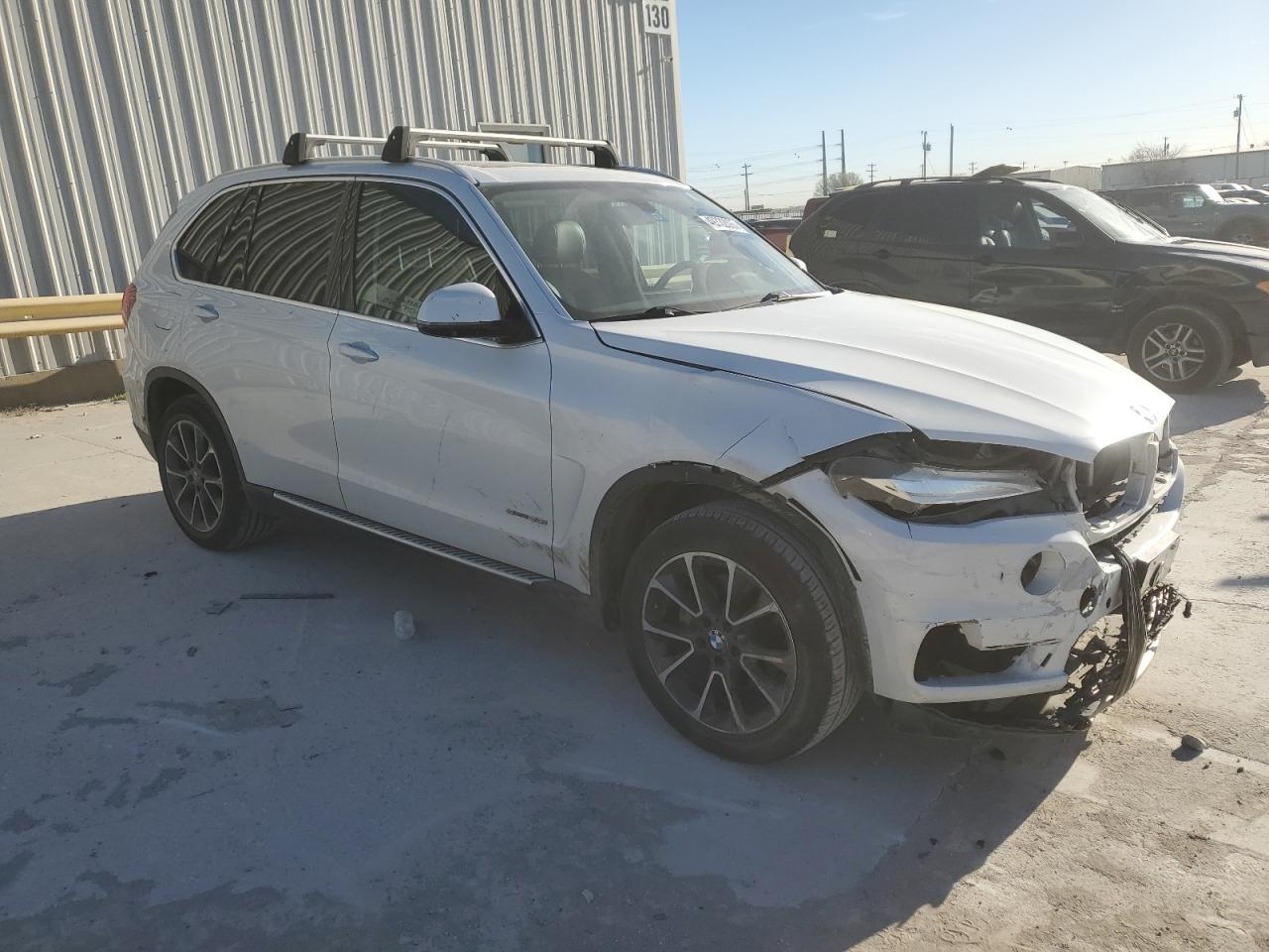 2014 BMW X5 VIN 5UXKR2C59E0H33237 Copart auction photo, front end / minor dent/scratches damage thumbnail 4
