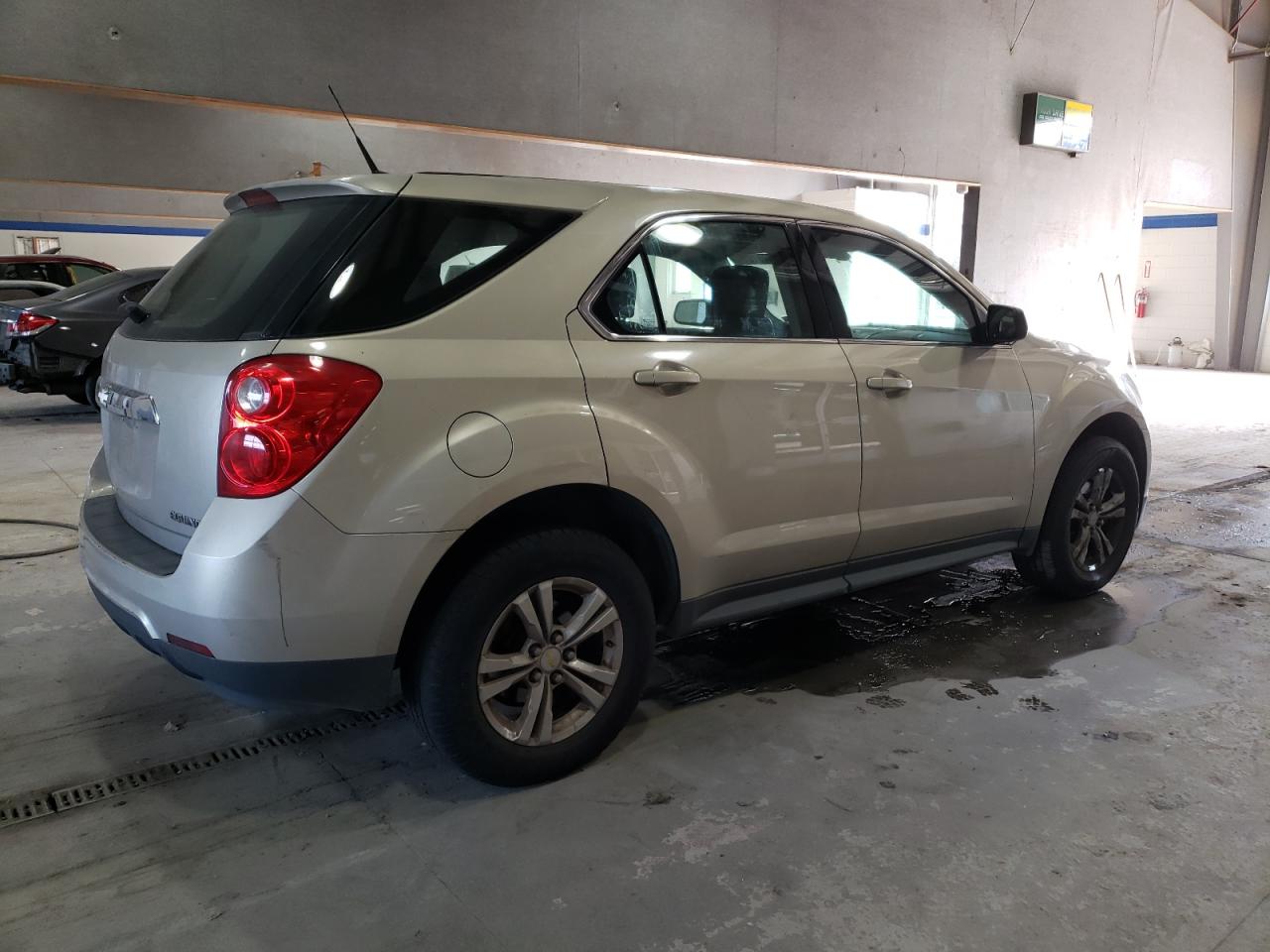2011 Chevrolet Equinox VIN 2GNALBEC2B1293439 Copart auction photo, minor dent/scratches / undercarriage damage thumbnail 3